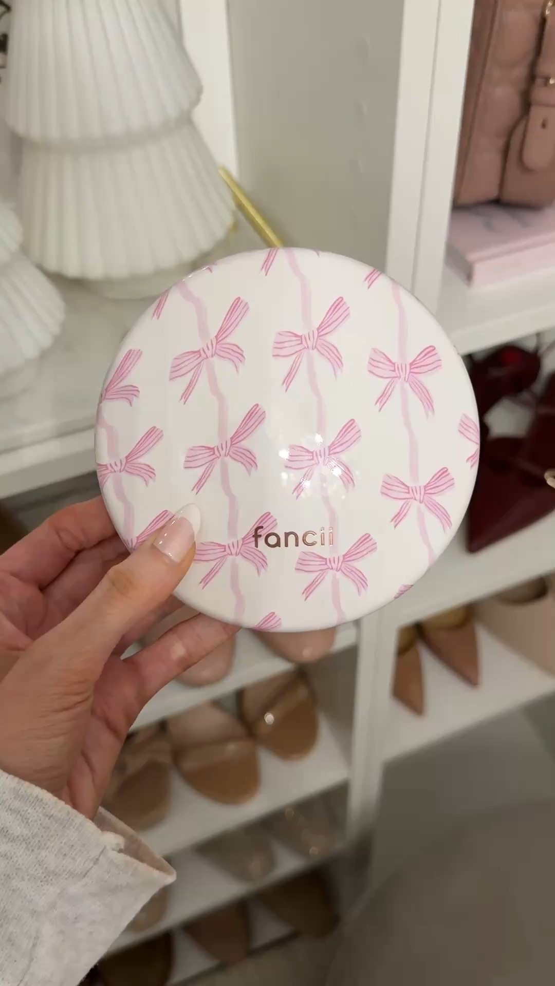 Such a darling light up mirror!! It sold out but found at another retailer!!

#LTKSaleAlert #LTKGiftGuide #LTKHoliday