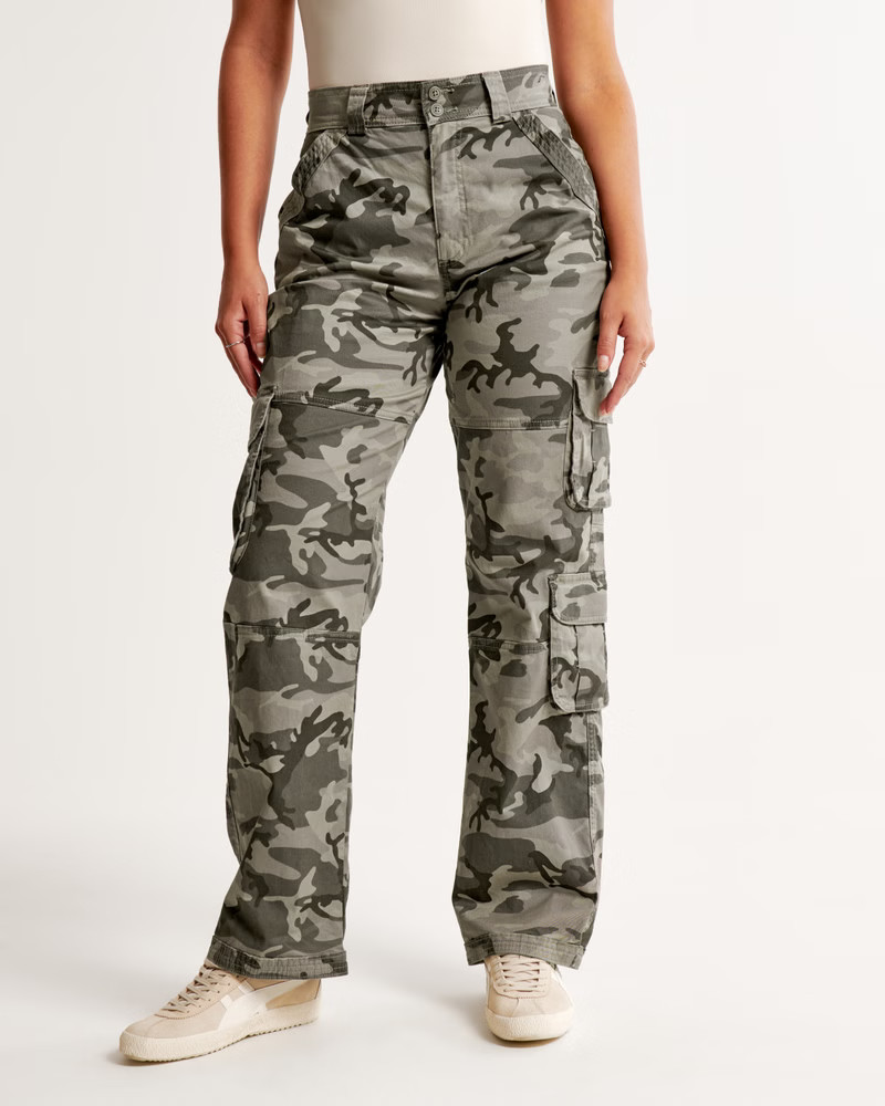Women's Curve Love Relaxed Cargo Pant | Women's Bottoms | Abercrombie.com | Abercrombie & Fitch (US)