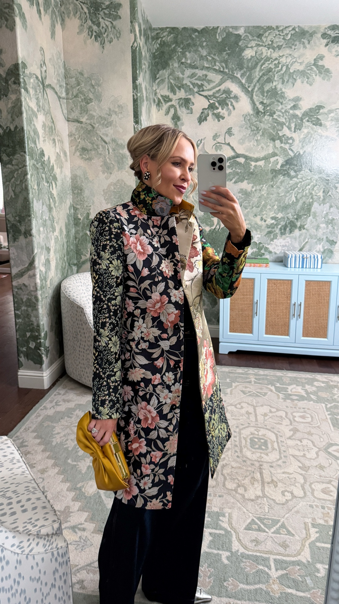 A little day to evening holiday OOTD. This jacket is sooooo good  

#LTKWorkwear #LTKOver40 #LTKHoliday