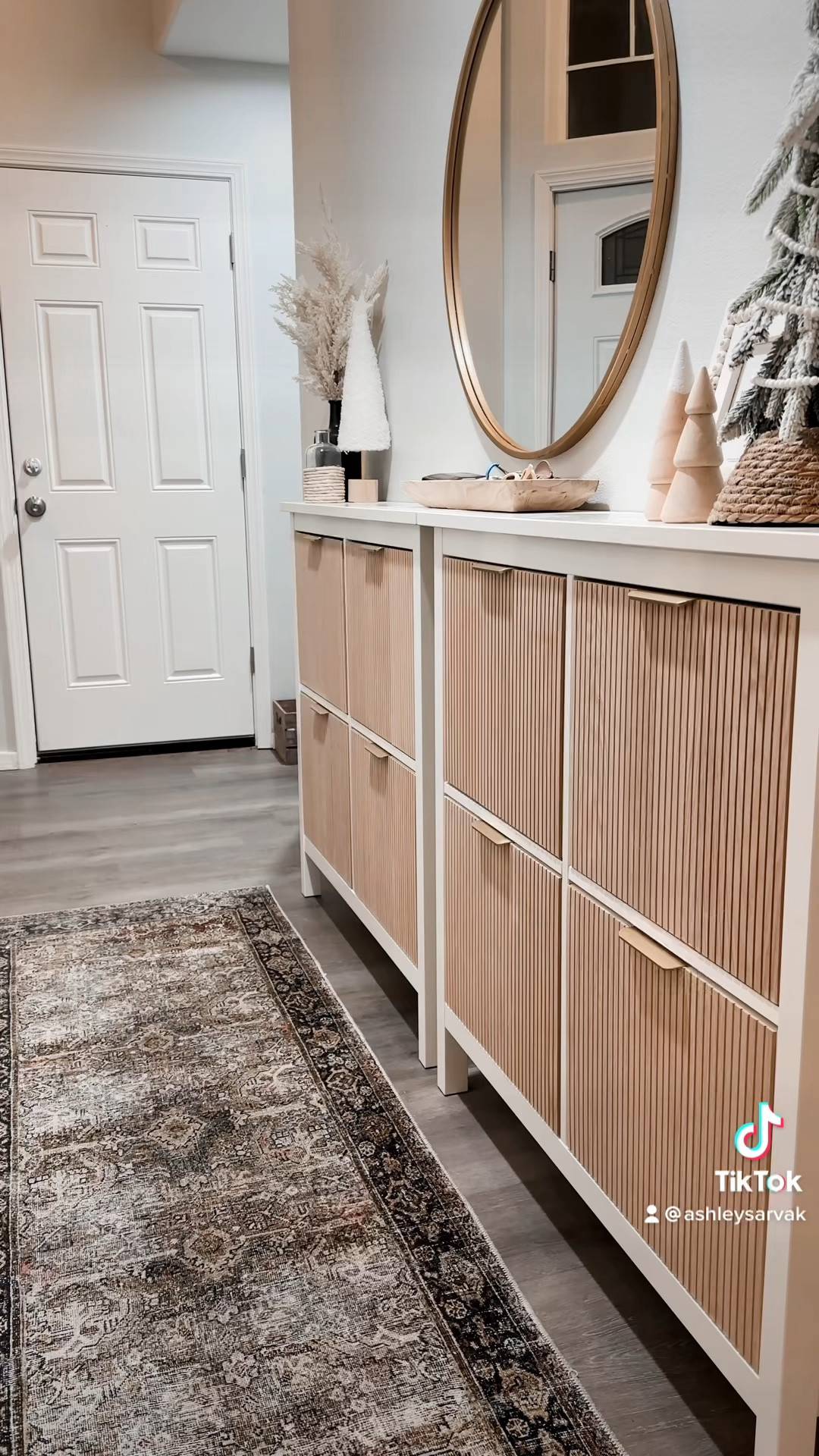 IKEA Shoe Cabinet Hack


#LTKhome