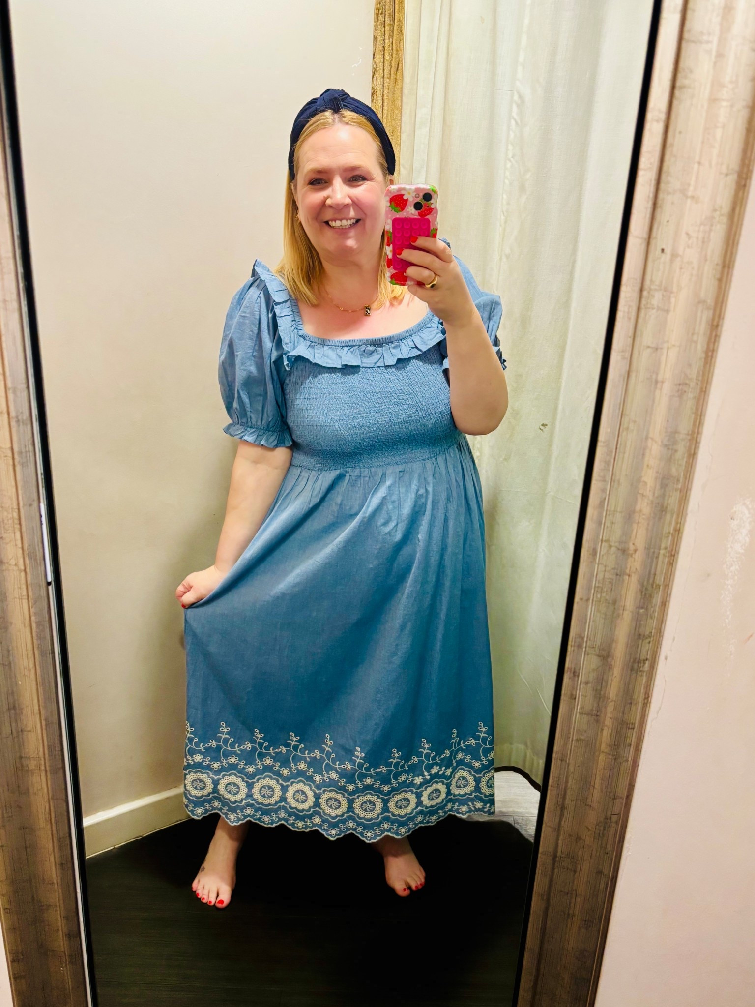 Cute pale blue midi summer dress 

#LTKcurves #LTKdresses #LTKplussize