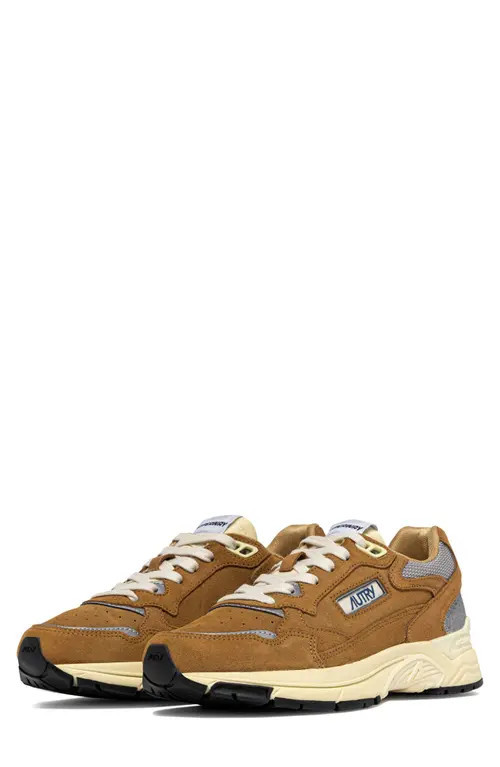 AUTRY Hyperway Low Sneaker in Cigar/Silver at Nordstrom, Size 11Us | Nordstrom