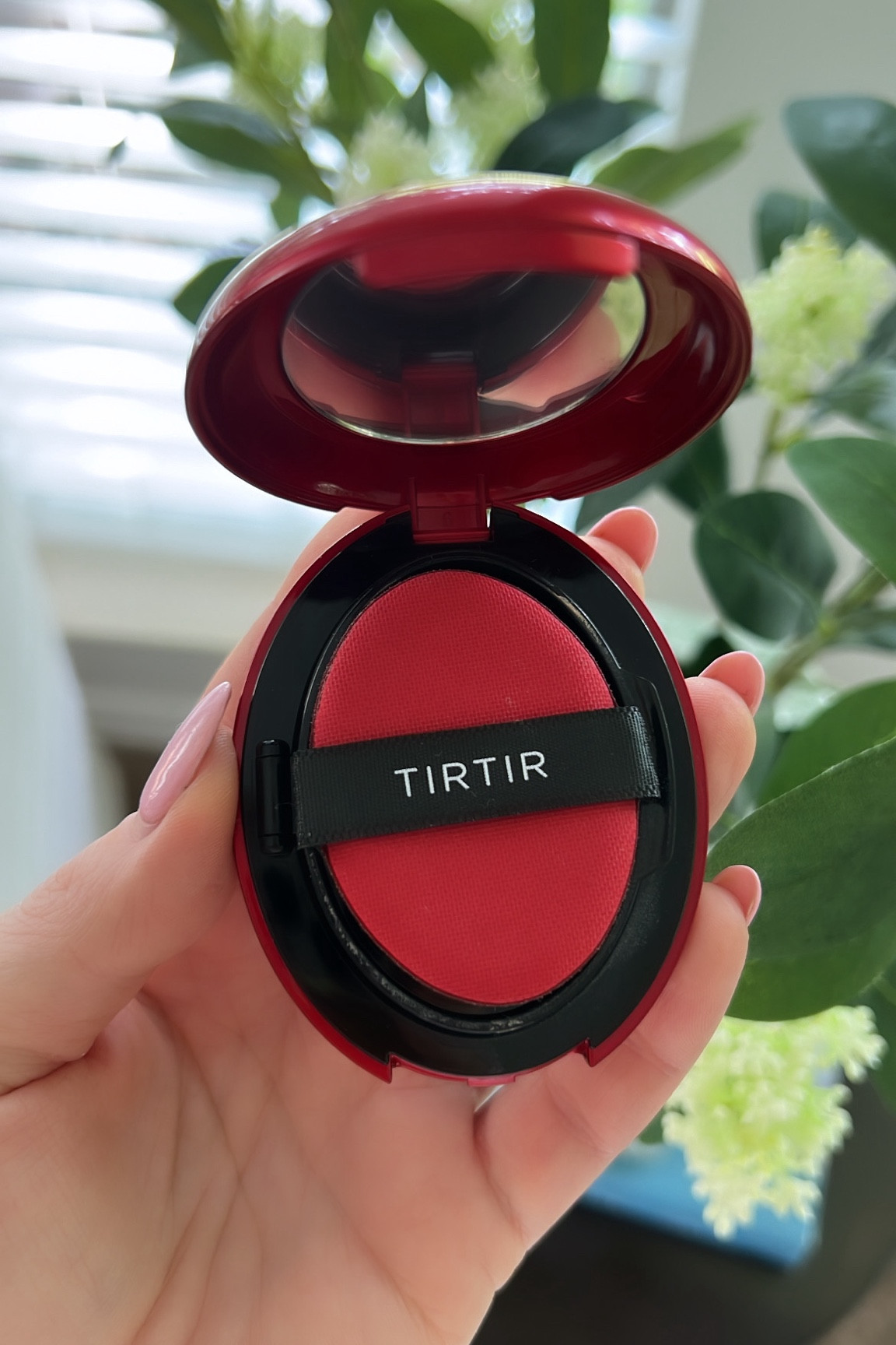 Viral Amazon $15 foundation! It’s goes on so smooth and looks flawless! It wore so well all day long and didn’t move or kind of cake together! I got shade 21N ivory

#LTKFindsUnder50 #LTKTravel #LTKBeauty