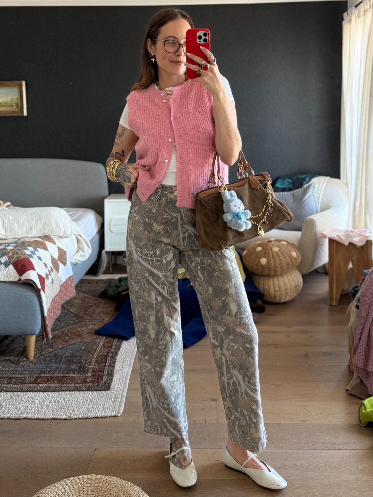 Wearing a S in tee and 29x30 in jeans 

#LTKmomlife #LTKTall #LTKootd