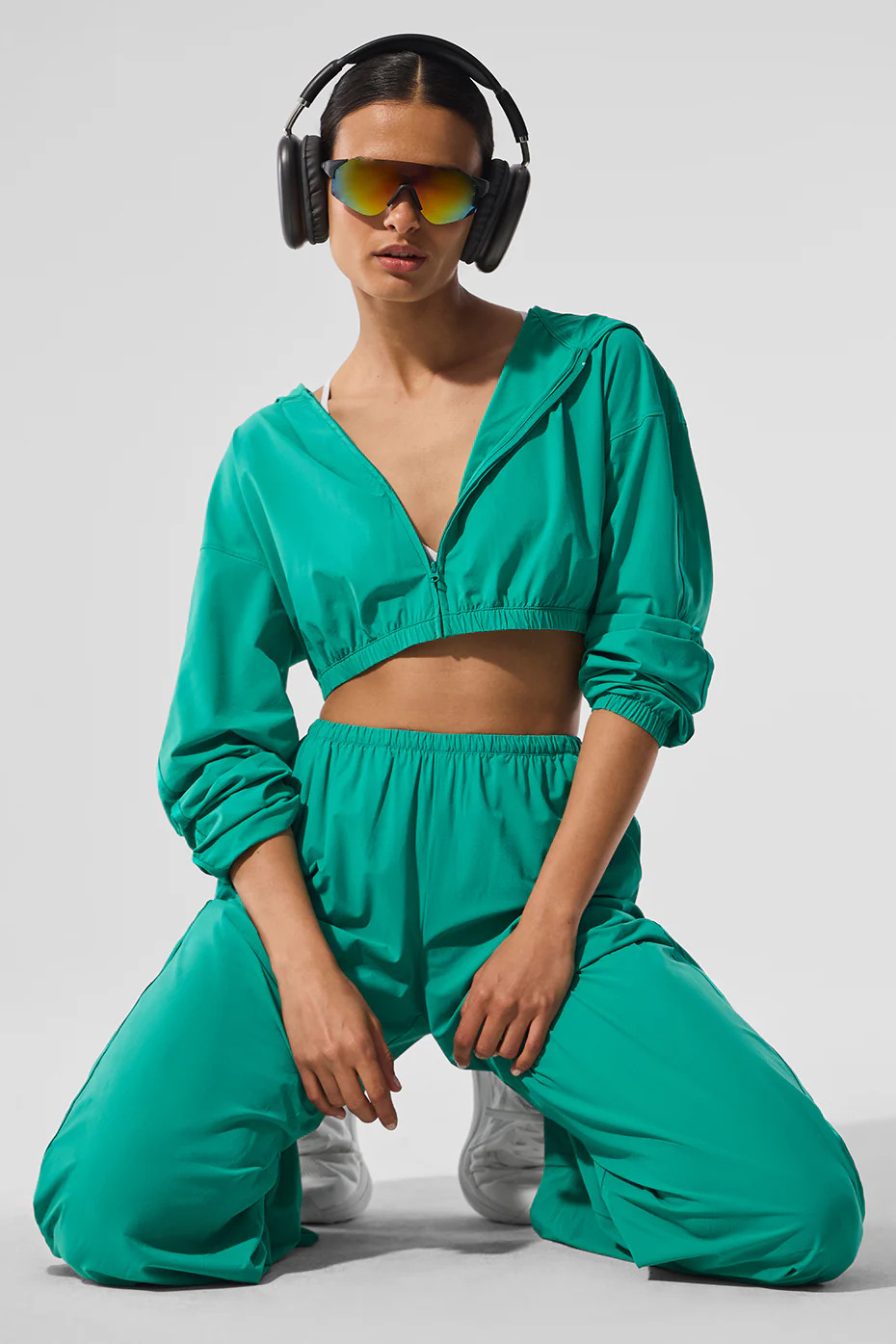 ALO | Cropped Breezy Full-Zip Hoodie in Spruce Green, Size: XS | Alo Yoga (US)