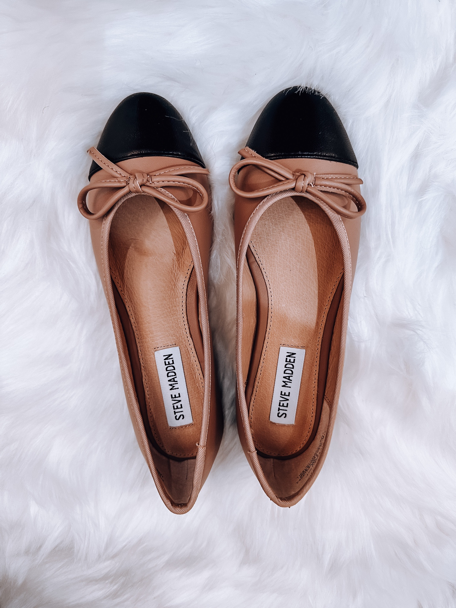 Ballet flats, ballet flat sandals, two toned ballet flats, Chanel inspired flat sandals, Steve Madden sandals, fall shoes, neutral flat sandals, neutral ballet flats 

#LTKHoliday #LTKGiftGuide