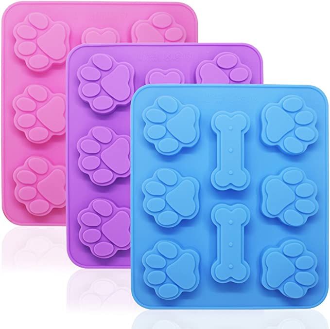 FineGood, 6*bone + 18*paw silicone cookie mould for dogs | Amazon (US)