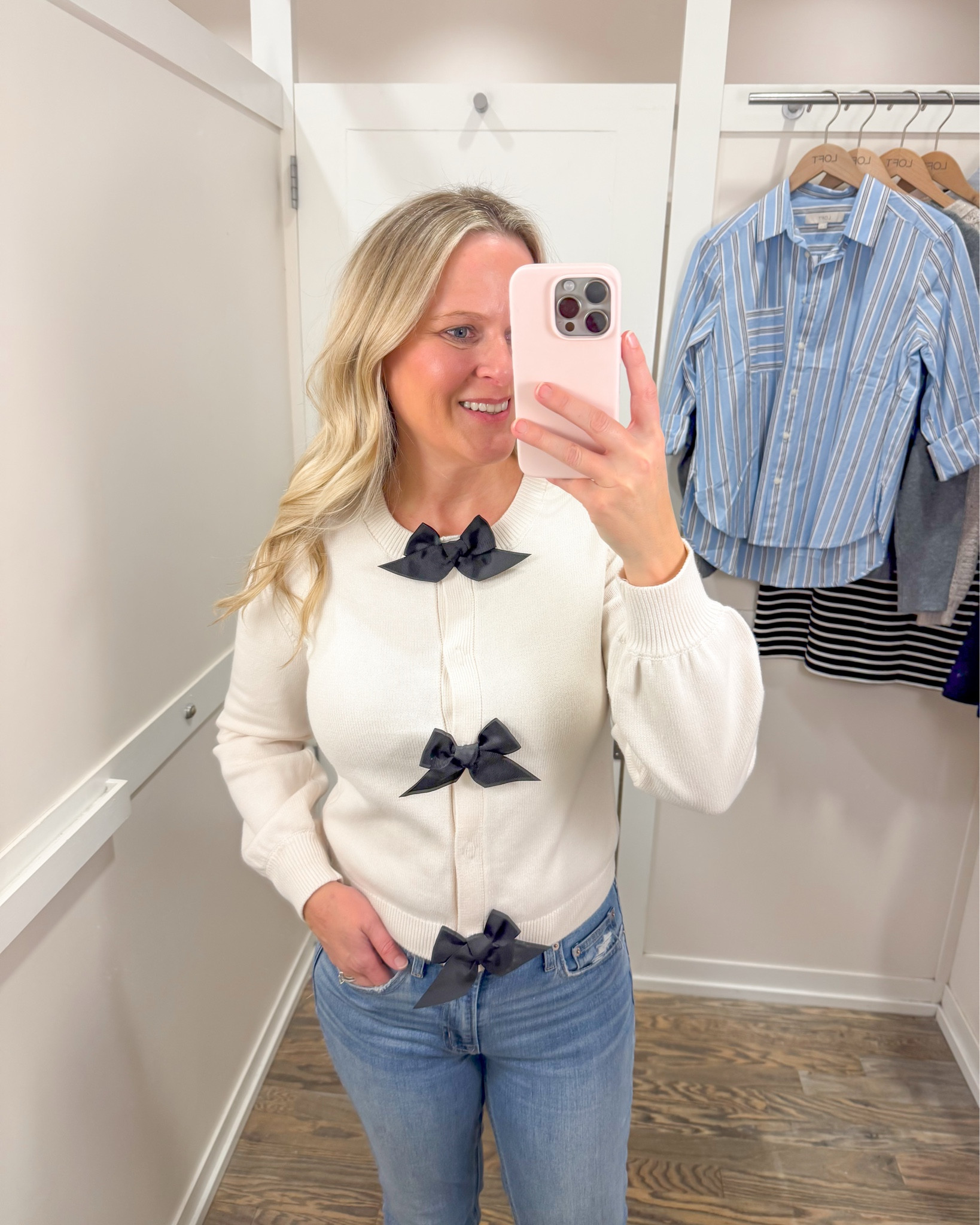 An easy holiday outfit would be this sweater cardigan paper with some faux leather pants pre a black pencil alert! 

Christmas sweater, holiday sweater, sweaters, bow sweaters, holiday sweaters, holiday outfits, Christmas outfits 


#LTKSeasonal #LTKSaleAlert #LTKOver40