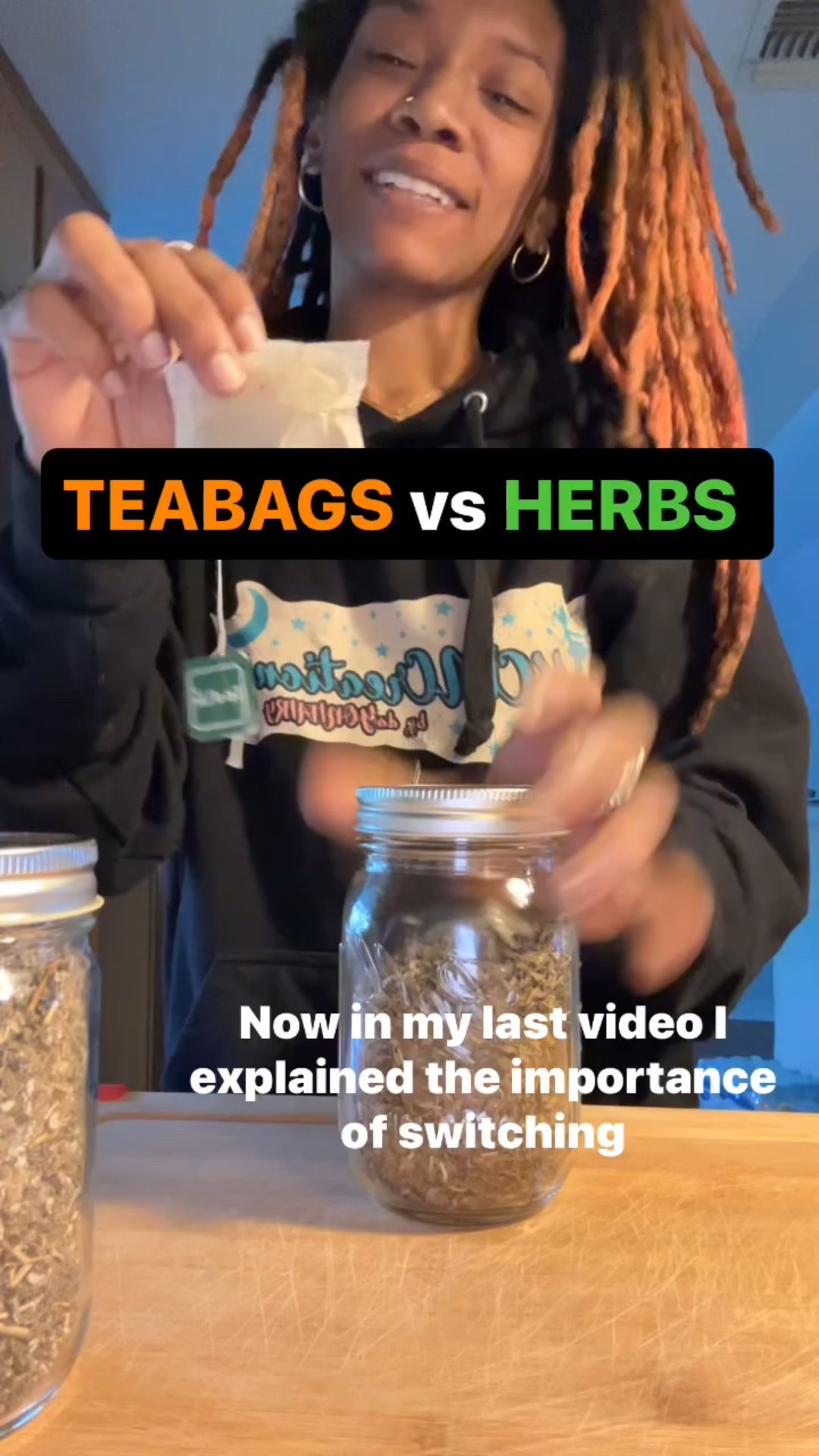 TEABAGS or LOOSE HERBS? ✨💚 is there a difference? Yes!
Teabags usually are made of low quality herbs that are finely grounded into a powder like consistency. This makes it less flavorful and potent than loose herbs 🪴

The material used to make teabags can also be toxic to our body and be seeped into each cup of tea we make. Switching to pesticide free loose leaf herbs for your teas can give you more flavor & health benefits! 

Many people wondered whether you can empty your teabag contents and boil it without the teabag but the quality of the herbs in your teabag are not worth the hassle. Choose loose herbs and brew them yourself at home for the best cup of tea! ☕️

Share & follow me for more tips on how to live the holistic way! 🍃✨

•
•
•
#tea #herb #herbal #holistic #wellness #wellnesscoach #trendingreels #explore