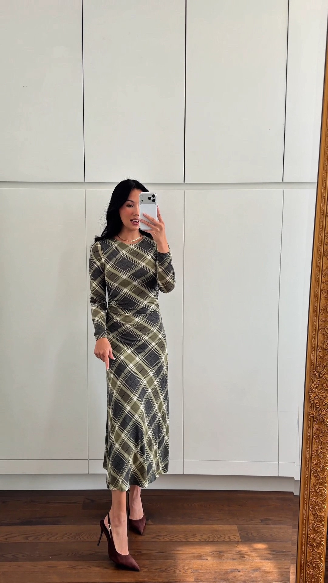 this would be a stunning option for a Thanksgiving look or even family photos 

It does run short so I would keep that in mind while ordering!!

#LTKSeasonal #LTKootd #LTKPetite