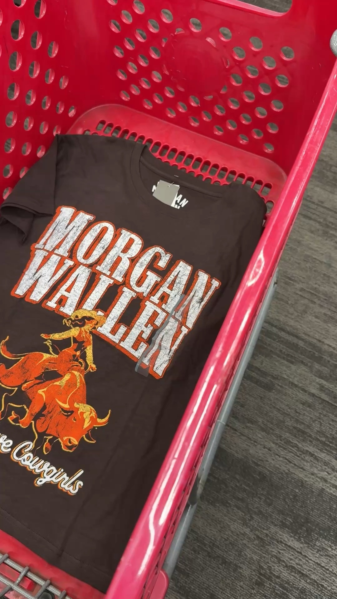 New $12 women's graphic tee 

#LTKgrwm #LTKMidsize #LTKootd