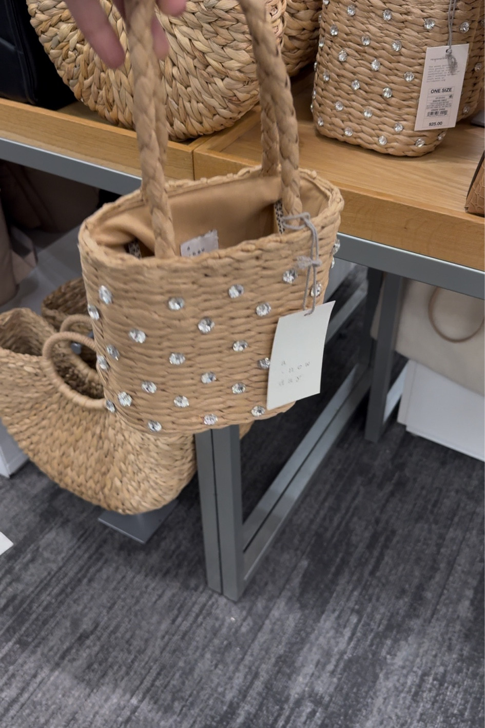 Target Handbags on salee

#LTKfindsunder50 #LTKitbag #LTKsalealert