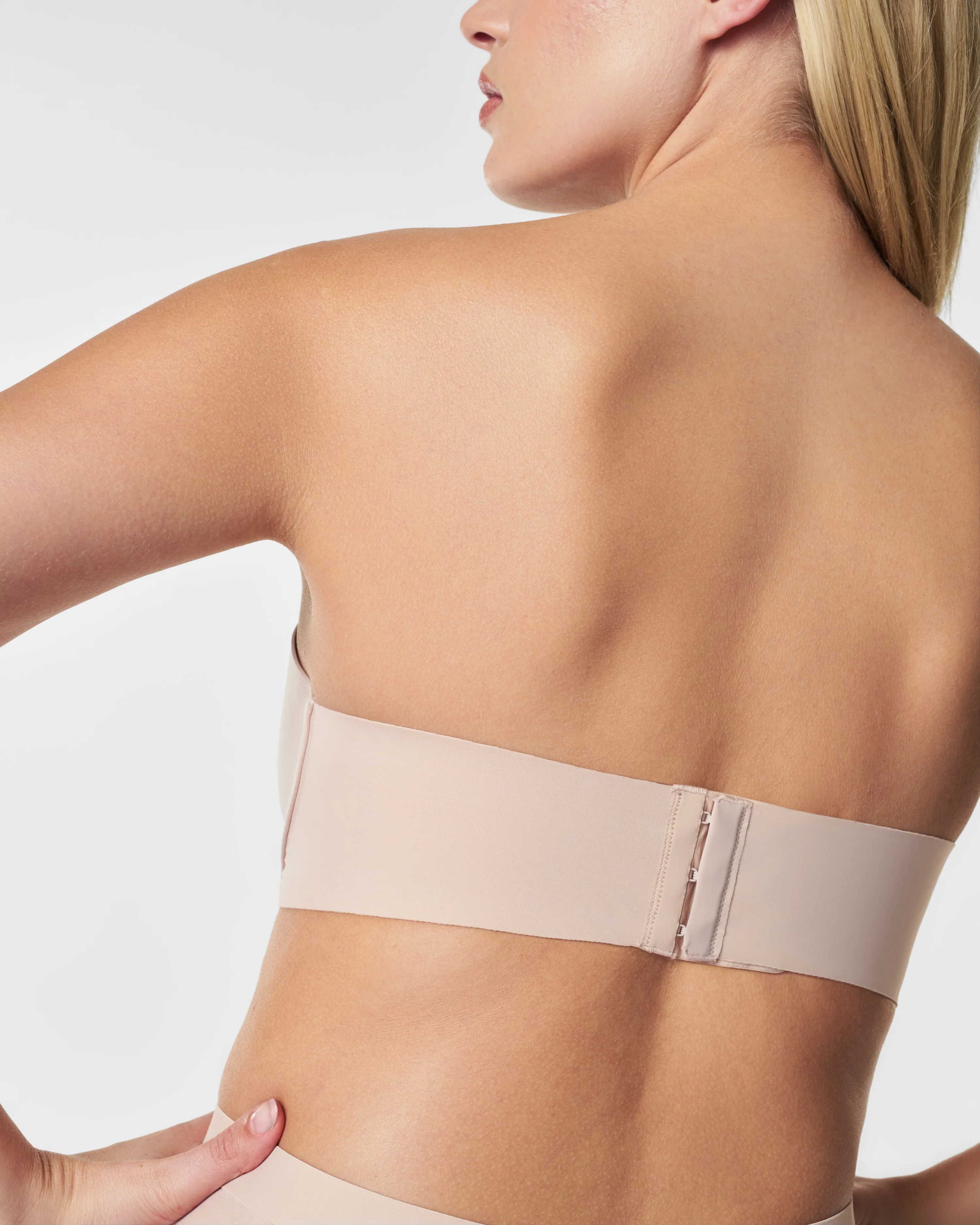 Strapless Bra – Sleek & Invisible Shape | SPANX | Spanx