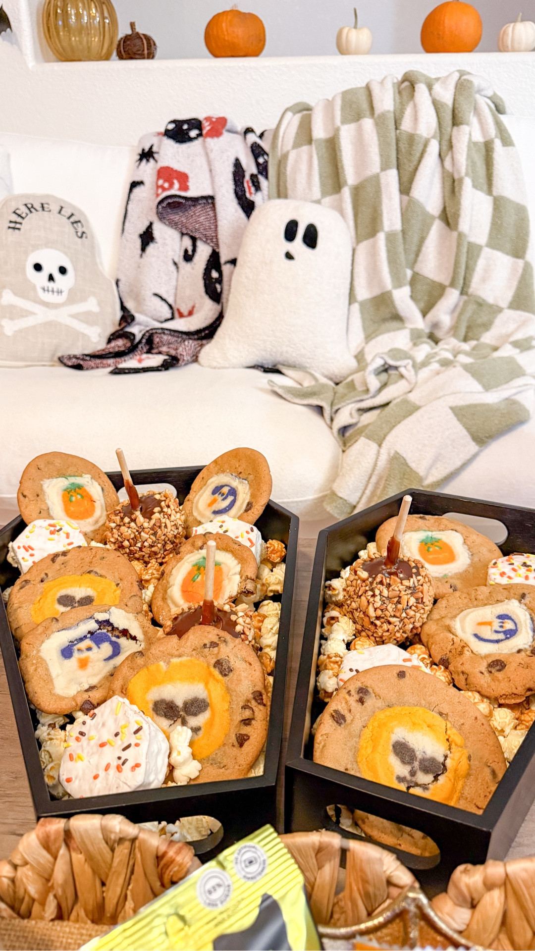 Love a good spooky tray for Halloween! 

#CouplesBirthday #FoundItOnAmazon #HalloweenFinds #SpookySnackTray 

#LTKHalloween #LTKParties #LTKHome