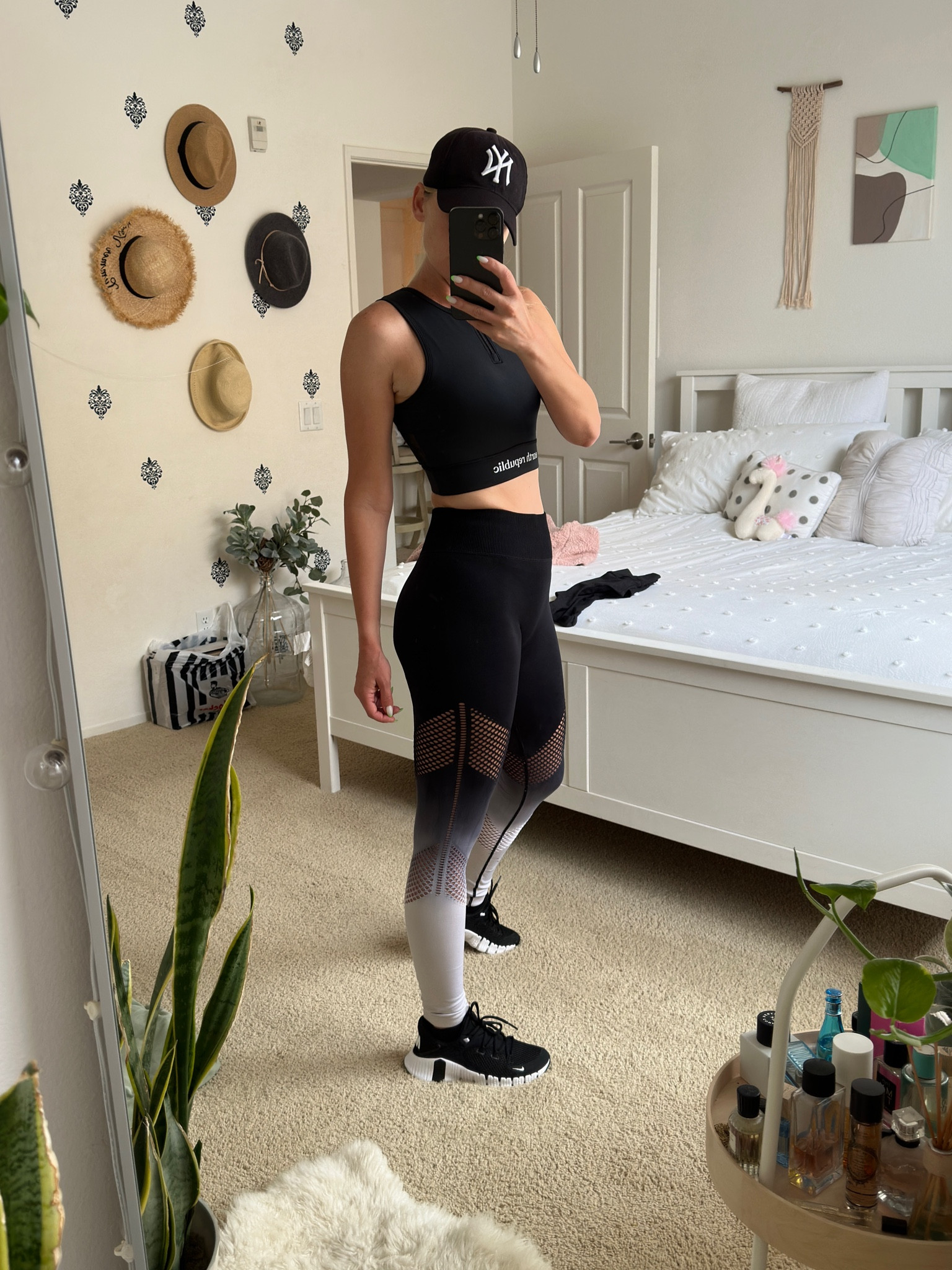 New day new gym outfit 🖤

#LTKFind #LTKbeauty #LTKSeasonal