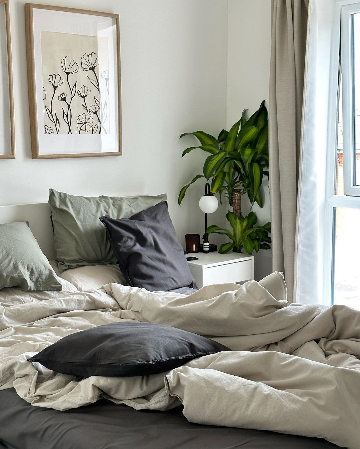 Bedroom, painting, curtains, candle, hand lotion, soap, comforter, plants, home decor, spring home 

#LTKHome #LTKBeauty #LTKFindsUnder100