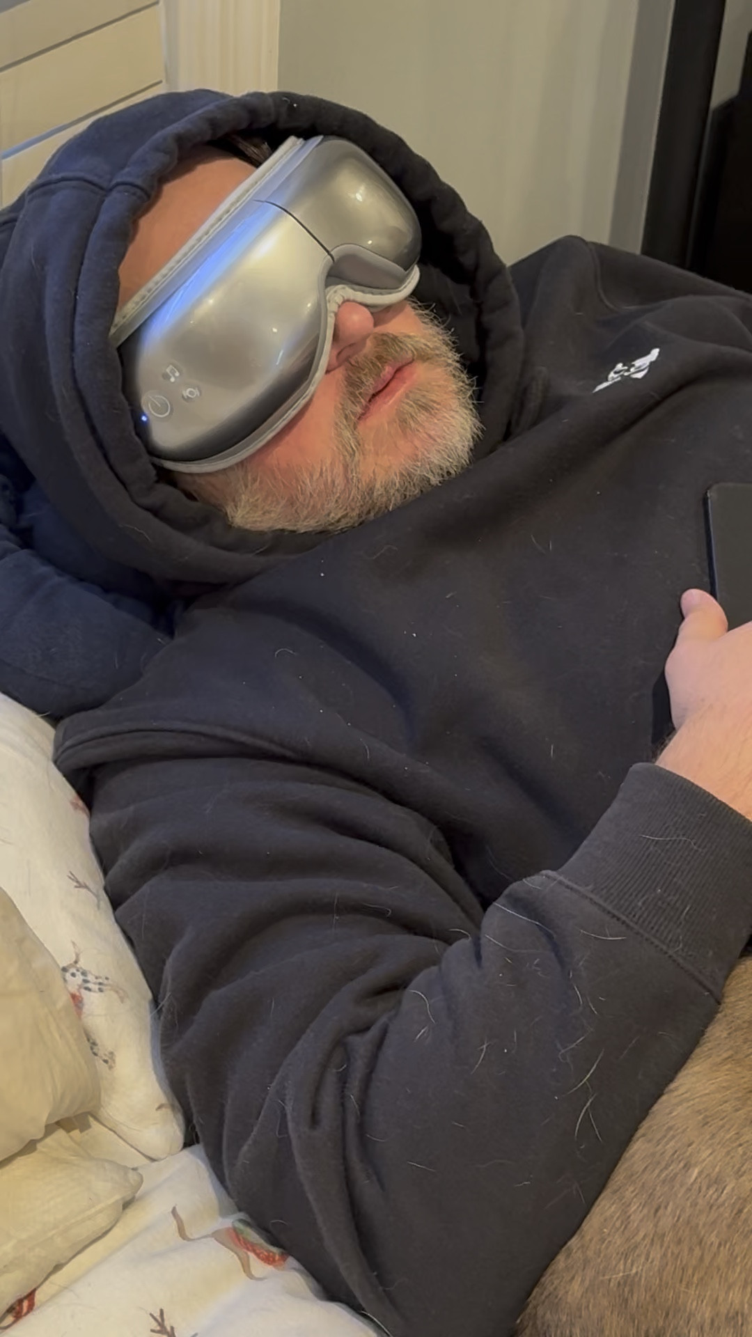 If its Sam Green approved, then trust me, it’s worth all the hype, and this eye massager is indeed worth all the praise. I’d highly recommend gifting this to yourself this Christmas, or someone you know that would appreciate it just as much! 🎁👀

#LTKBeauty #LTKFindsUnder100 #LTKGiftGuide