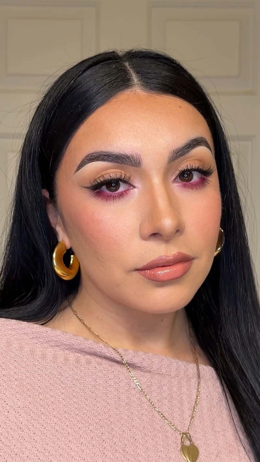 A full glam for Valentine’s Day 💘 It’s full coverage, lightweight & long lasting 😮‍💨🤌🏻 For reference, I have combo skin.
.
Makeup Tutorial, GRWM, Beauty

#LTKBeauty #LTKU #LTKgrwm