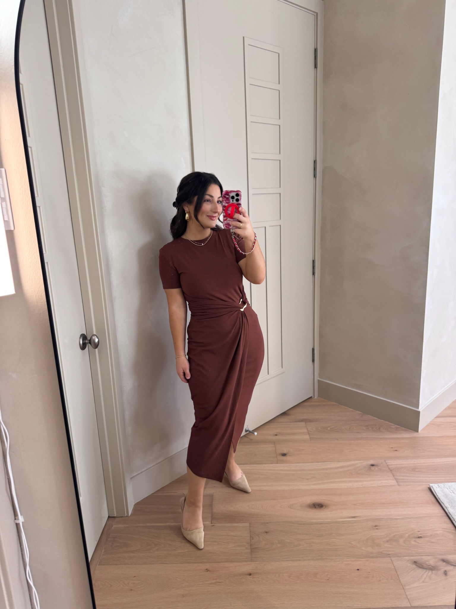 Flattering midi dress perfect for any occasion! 

Size small 

5'0" 140lbs
Petite friendly! 

 

#LTKSeasonal #LTKSaleAlert #LTKPetite