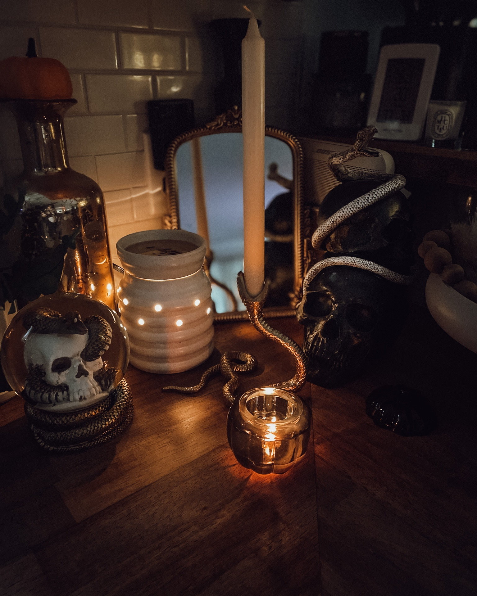 Cozy spooky vibes 💀🍂🍁


#LTKHoliday #LTKHalloween 

#LTKSeasonal