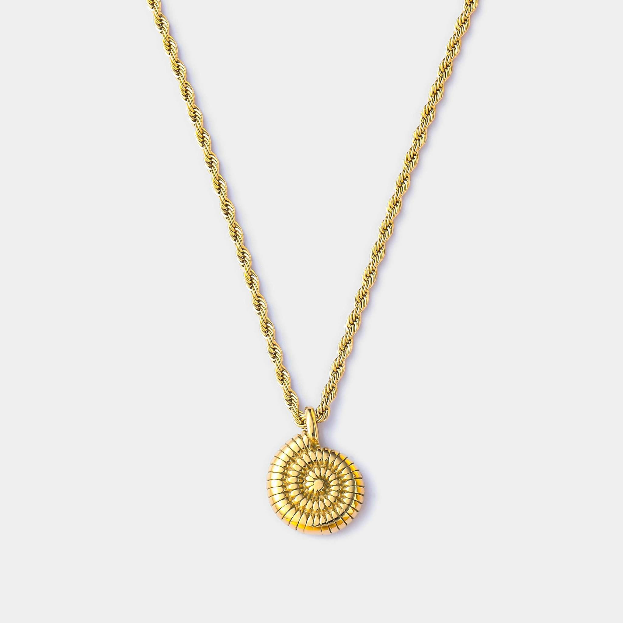 Sea Shell Necklace | Victoria Emerson