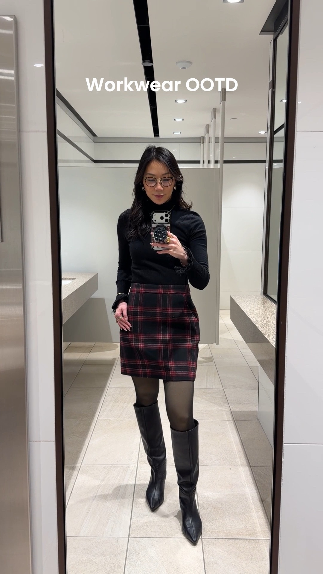 Your capsule workwear formula:
✔️ black knit
✔️ checkered skirt
✔️ knee-high boots
Easy, elevated, repeat

@evernew-ca 
@Zara @Commense @Mejuri 
