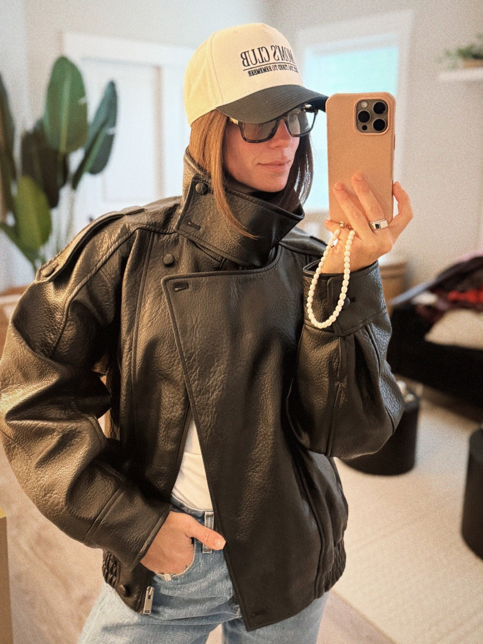 Today’s OOTD 🖤 obsessed with this leather jacket. Wearing a small for an oversized fit 

#LTKHoliday #LTKgrwm #LTKootd