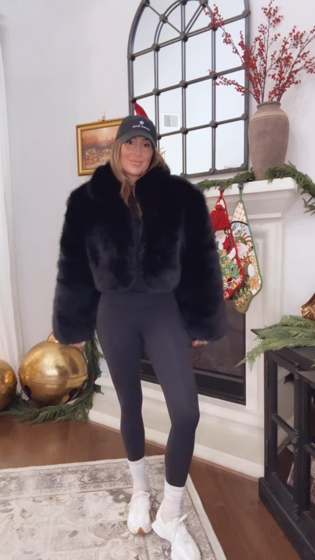 The one day a year I could actually wear this coat in Houston was yesterday, and I wasn’t about to miss my moment 😂🖤 

#LTKootd #LTKdayinmylife