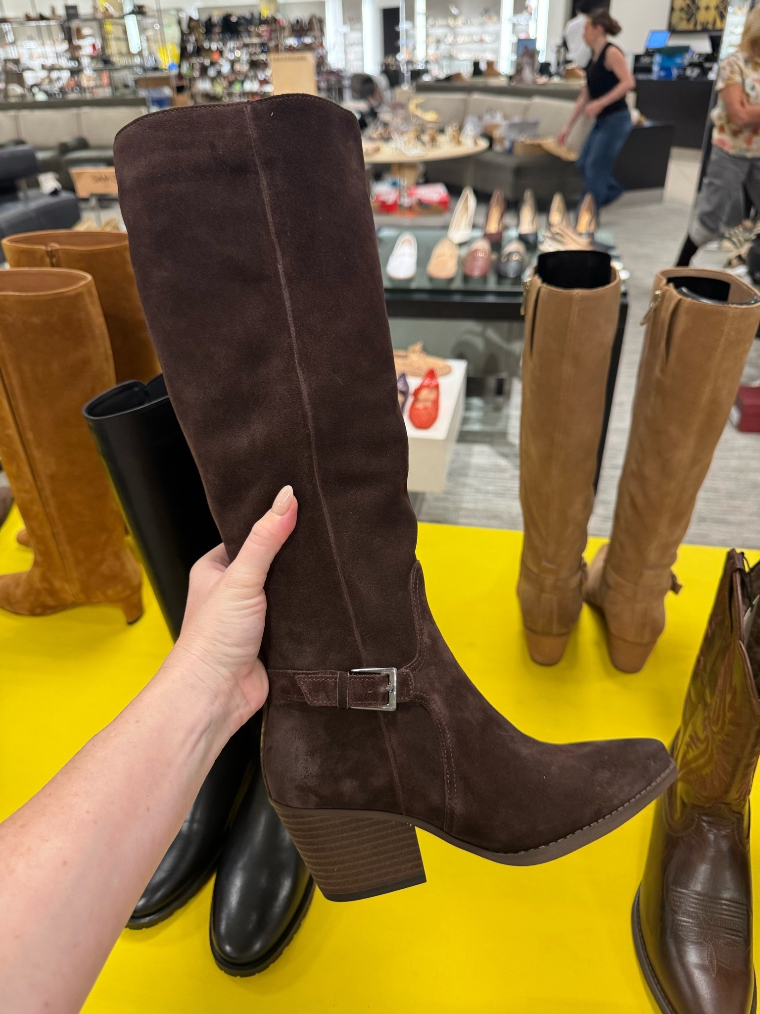 Knee high boot for fall & winter!

Nordstrom Anniversary Sale
Women’s Boots
Fall Shoes

#LTKSaleAlert #LTKSeasonal