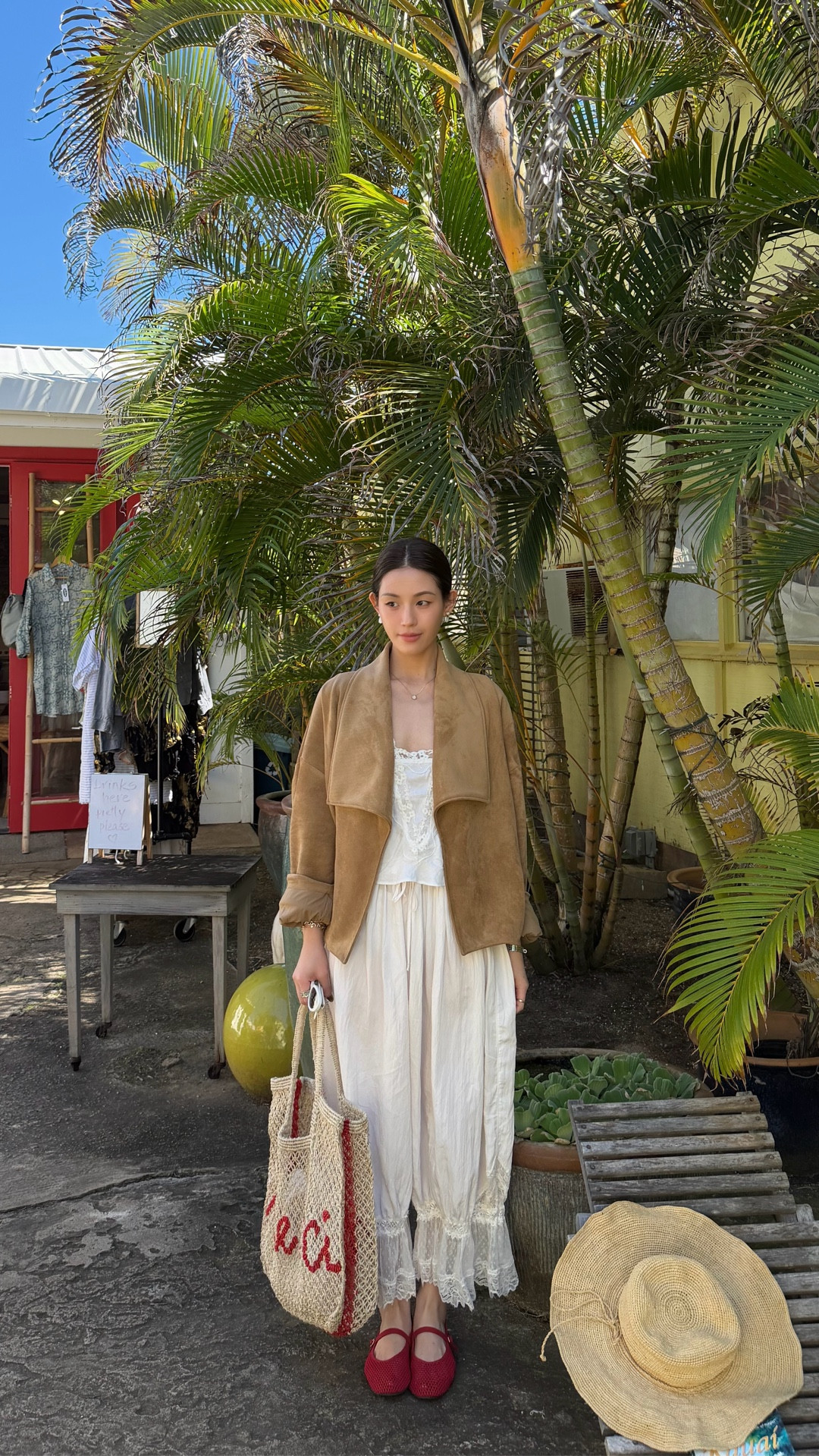 Today’s fit 🏖️

Jacket - size s
Cami - size xs
pants - size xs

#LTKstyletip #LTKtravel #LTKsummer