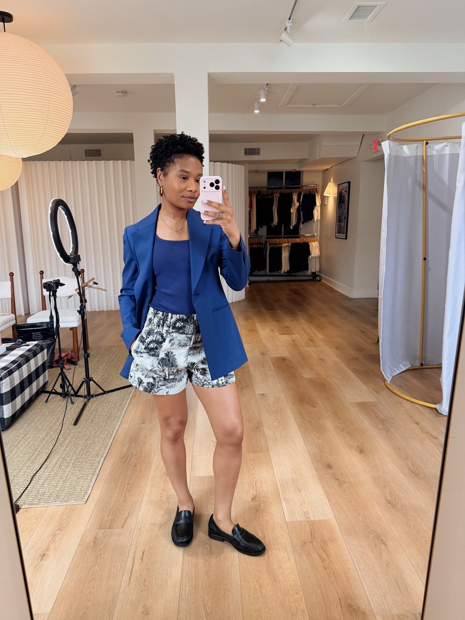 These black and ivory shorts pair o well with pops of color 😍

I’m wearing a 4 in the blazer, xs in the top and a 6 in the shorts.

#LTKgrwm #LTKootd #LTKSeasonal