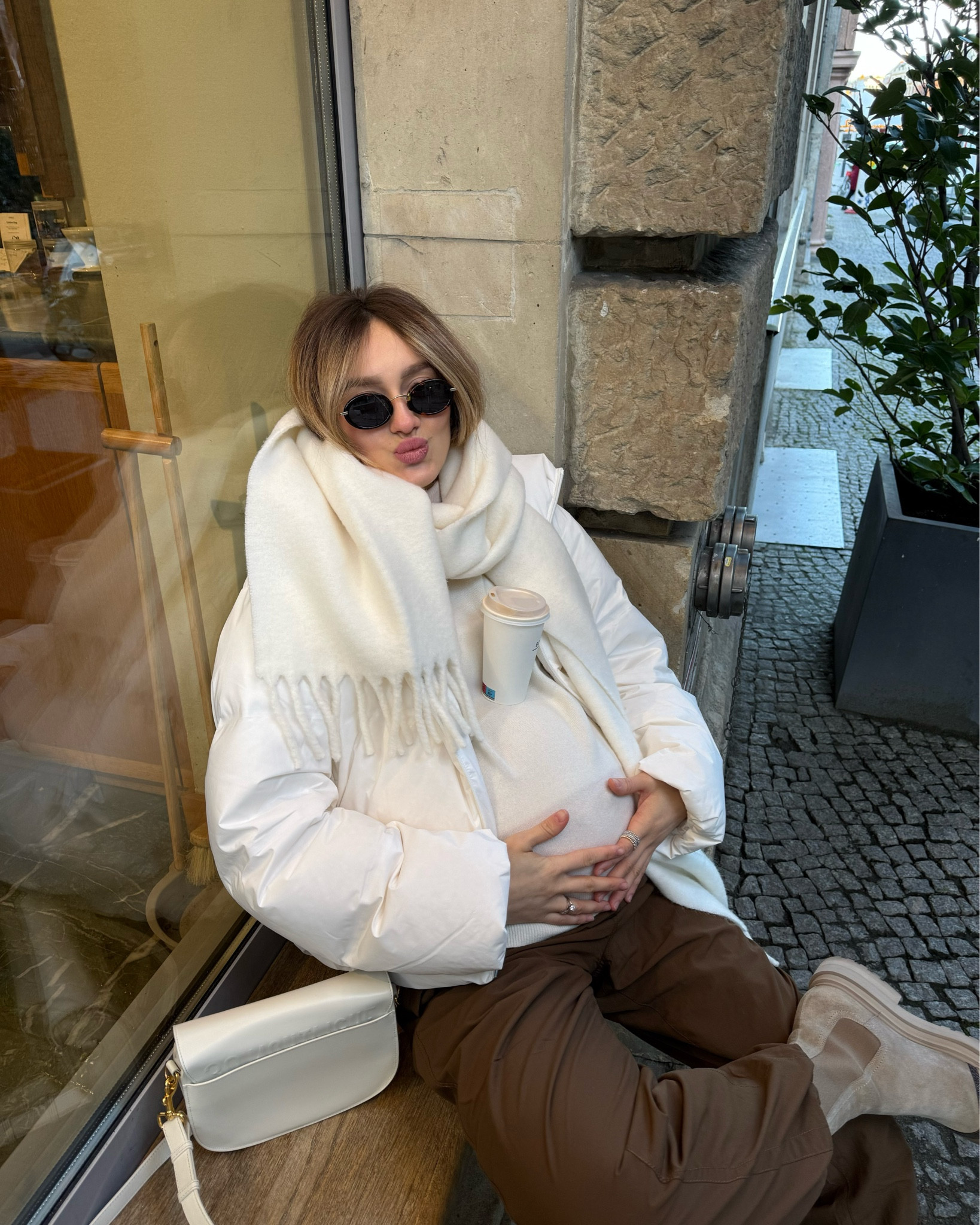 my cozy warm ootd for a city walk from Uniqlo #uniqlo #LifeWear 🤍 I’m wearing down jacket size L, pants size M

#LTKstyletip #LTKdeutschland #LTKkleider