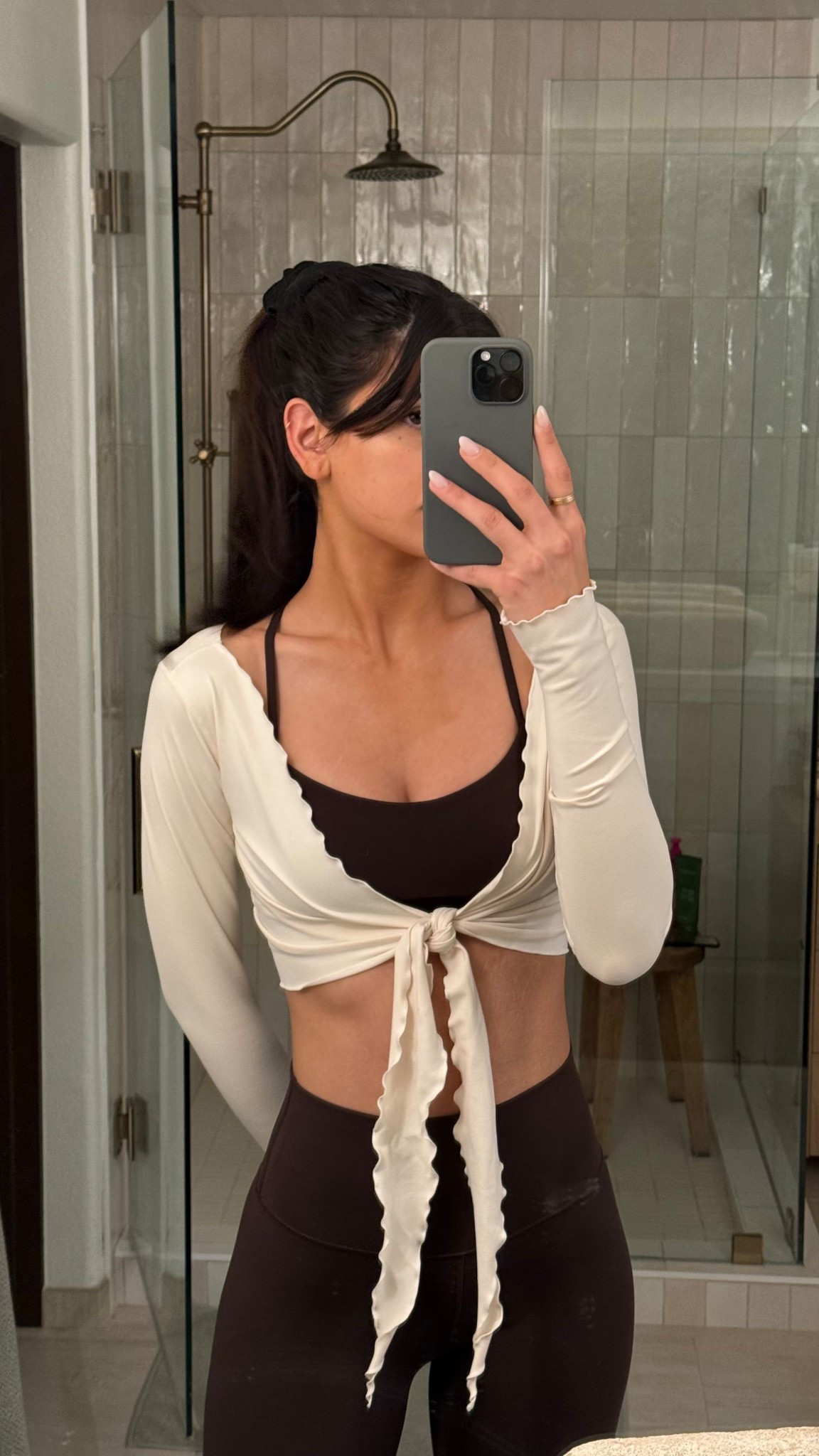 Wrap - small
Leggings - 4
Sports bra - 6