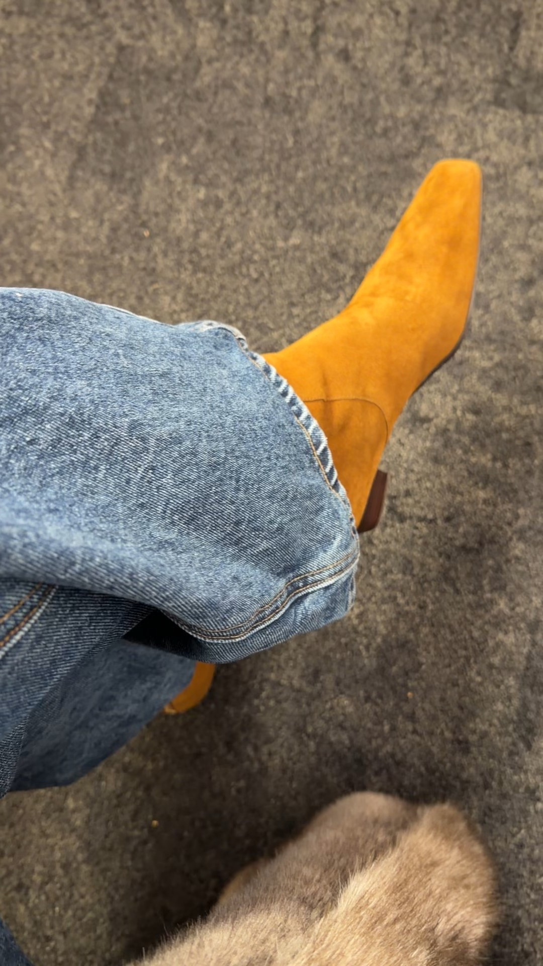 40% off, use code LETSGO. Super comfy too

#LTKGiftGuide #LTKHoliday #LTKSaleAlert