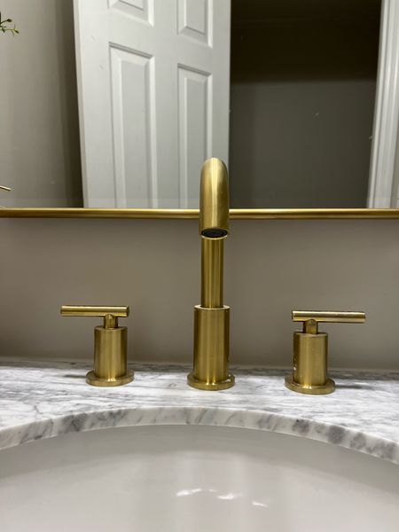 Gold faucet

Amazon home. Gold hardware. Gold bathroom. Vanity. Guest bathroom. Bathroom vanity decor  

#LTKhome #LTKstyletip #LTKFind