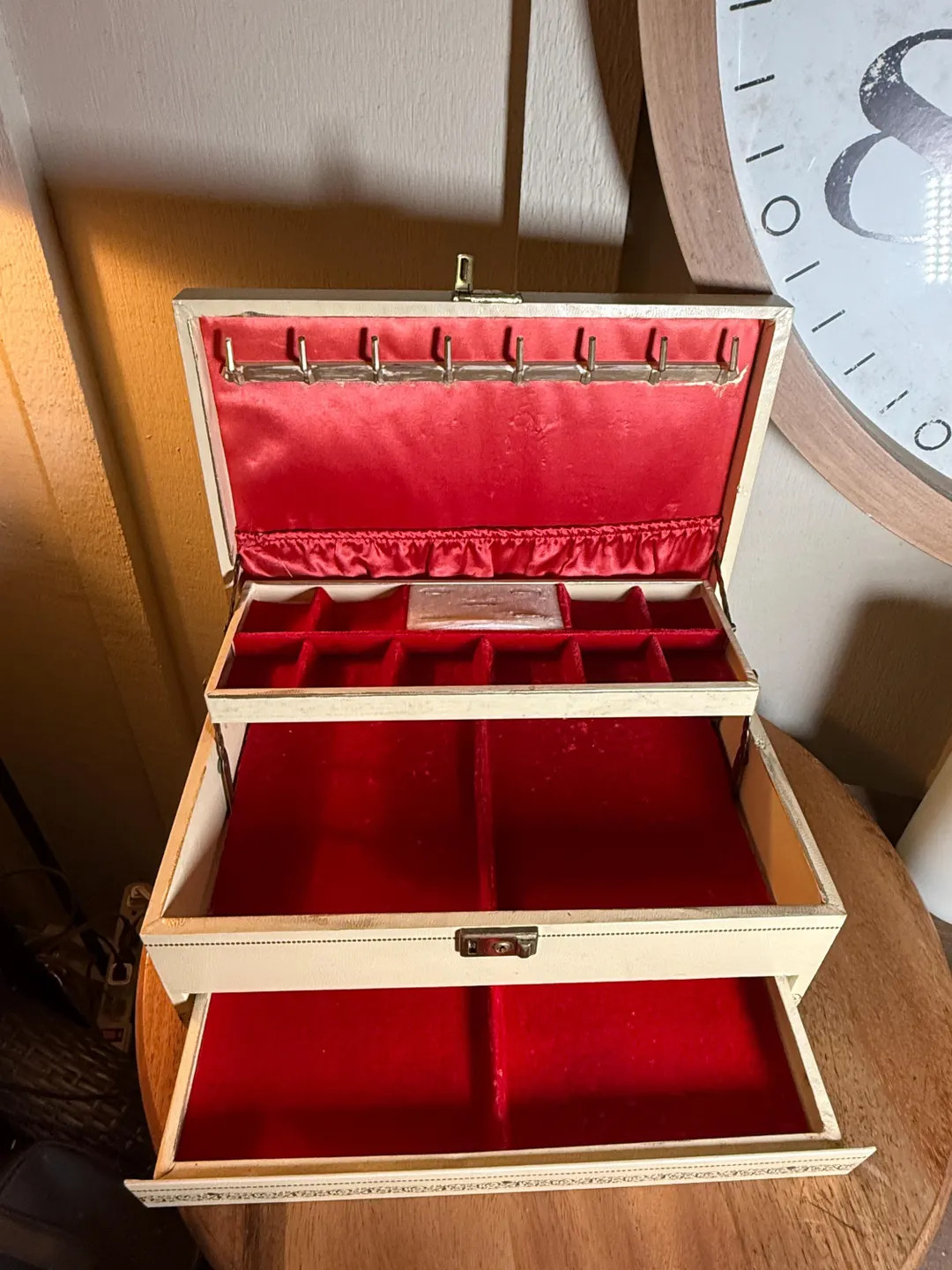 Vintage, MELE, Ivory and Metallic Gold, Red Inside, 3 Level, Jewelry Box, 12", 1960's B52-8-1 (#1... | Etsy (US)