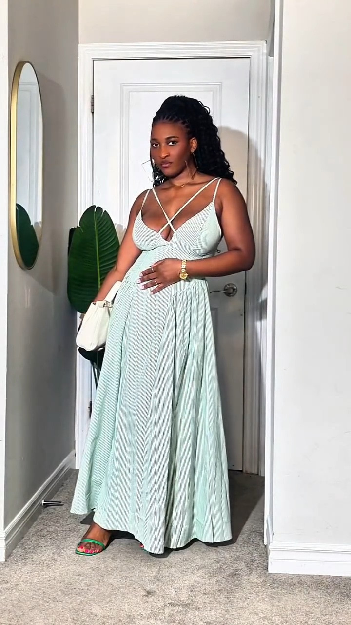 Spring OOTD check! 💚

SOTD "libre intense" @yslbeauty @ysl

Would you wear this?

#springoutfitidea #dresschic #springdressing #fashionfits #sexydresss