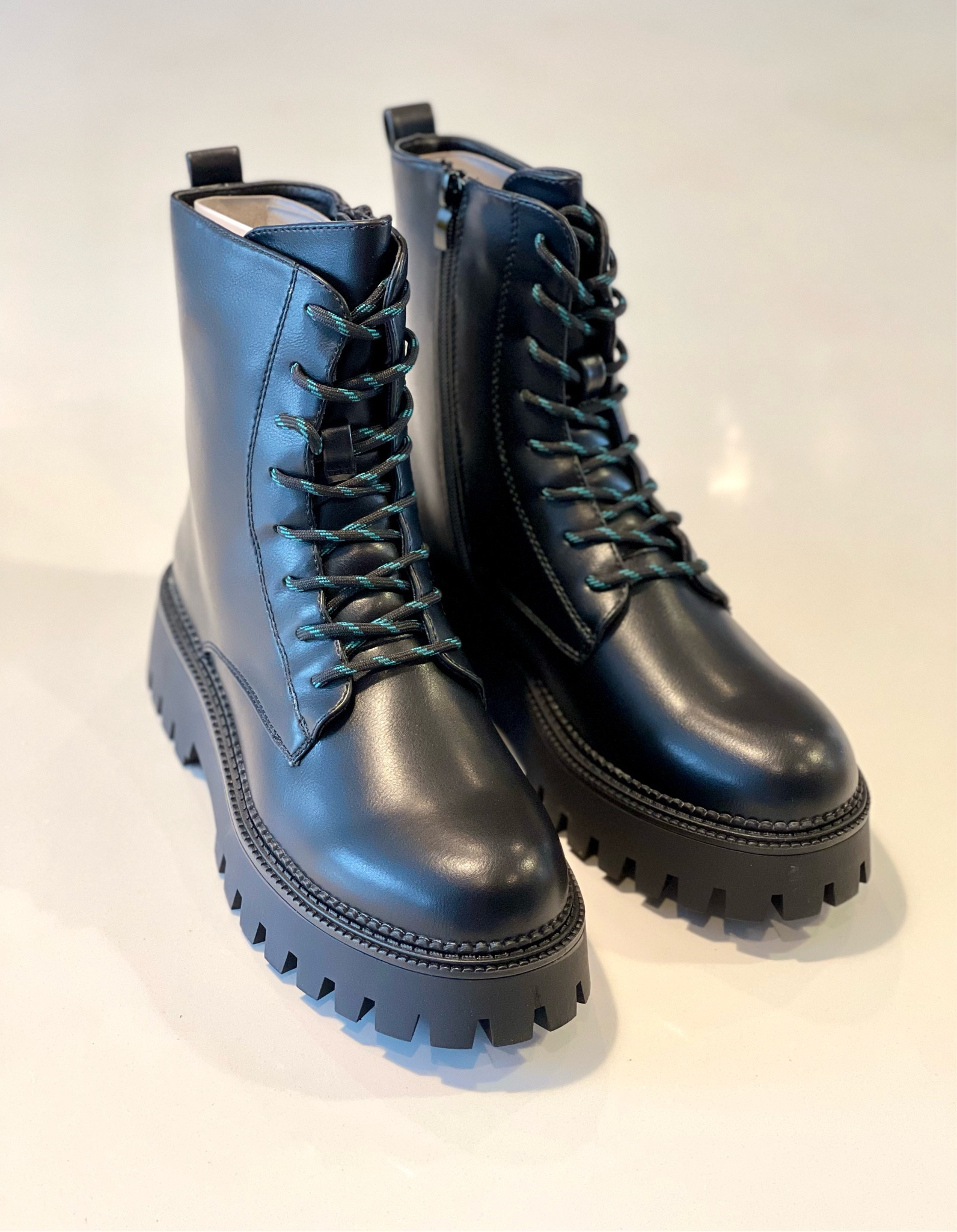 Winter boots 
Lug sole boots
Combat boots


#LTKSeasonal #LTKshoecrush #LTKstyletip