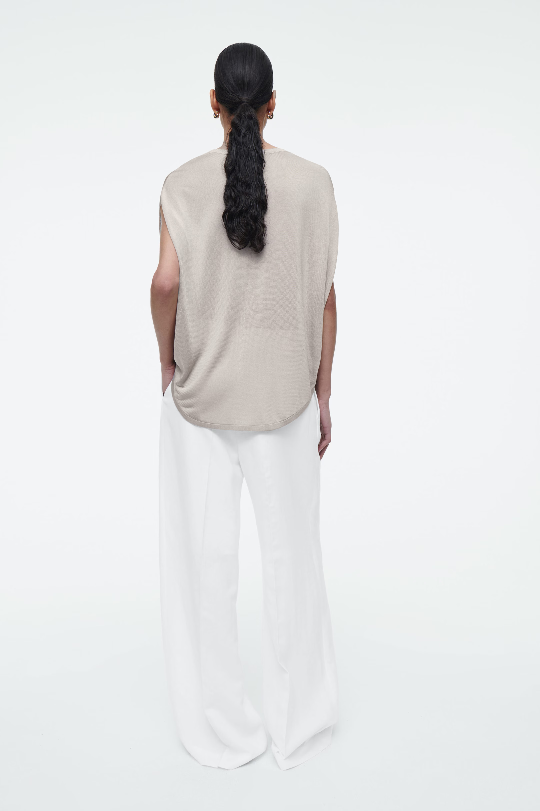 KNITTED CIRCLE-CUT T-SHIRT - LIGHT GREY | COS (AU)