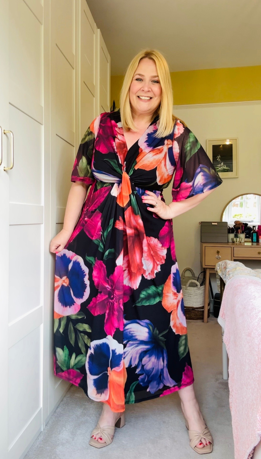 Floral wedding guest dress.

#LTKwedding #LTKsummer #LTKcurves