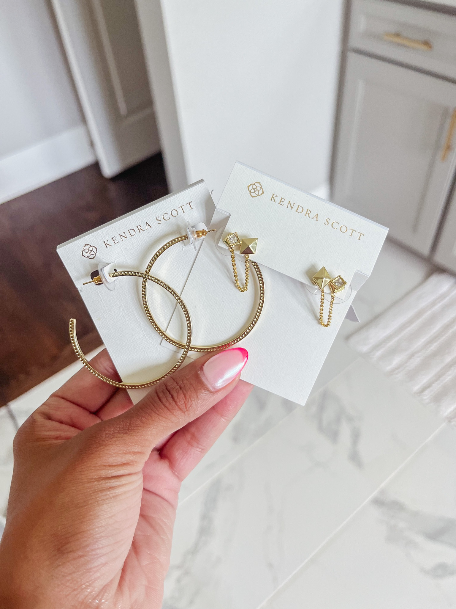 Kendra Scott jewelry 
Gold hoops
Earrings 

#LTKsalealert #LTKFind #LTKunder100