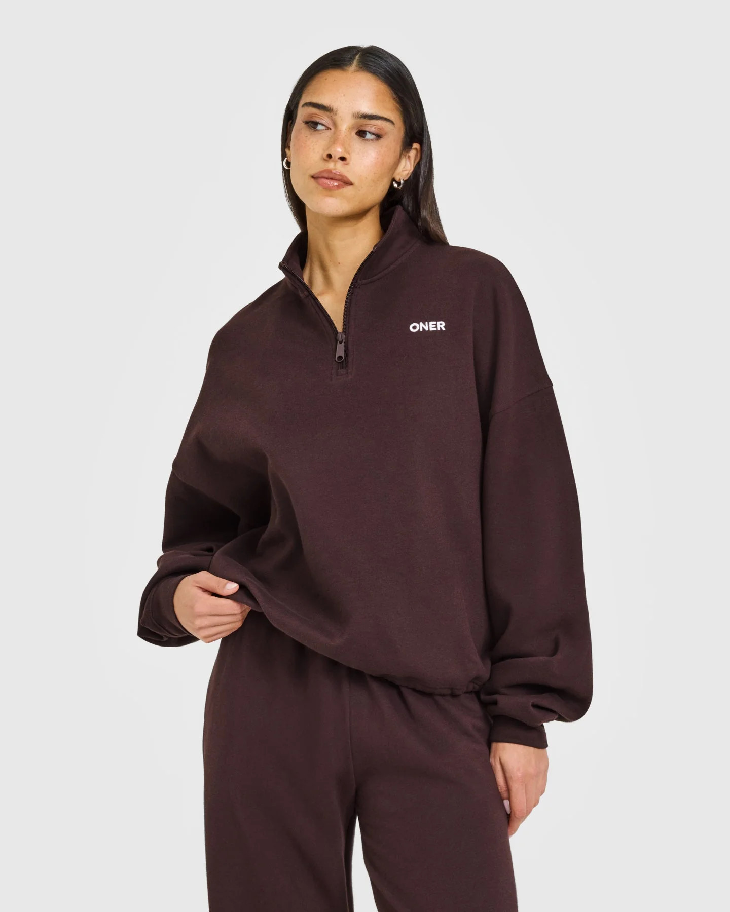 Mid Weight 1/4 Zip Sweatshirt
Plum Brown | Oner Active (UK / US)