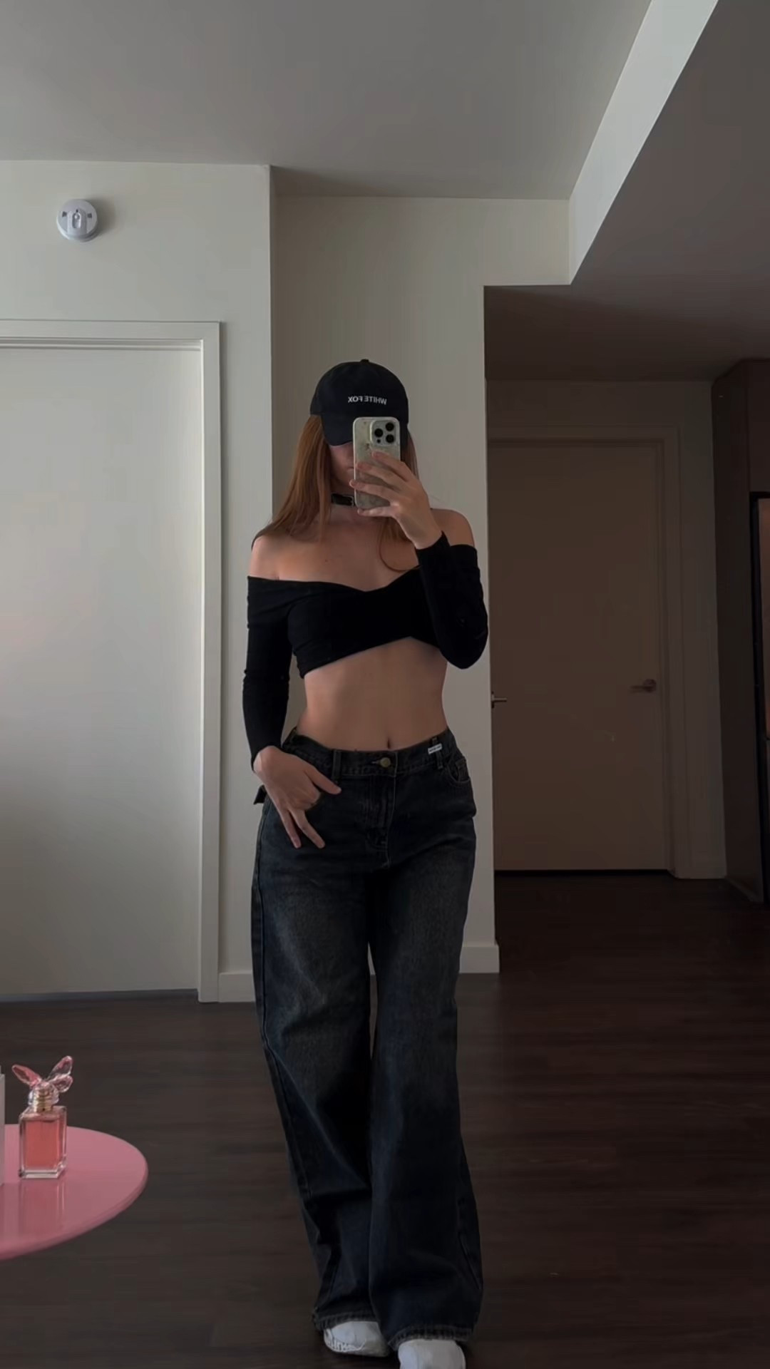 obsessed with my new baggy jeans 🖤 

#LTKSeasonal #LTKStyleTip