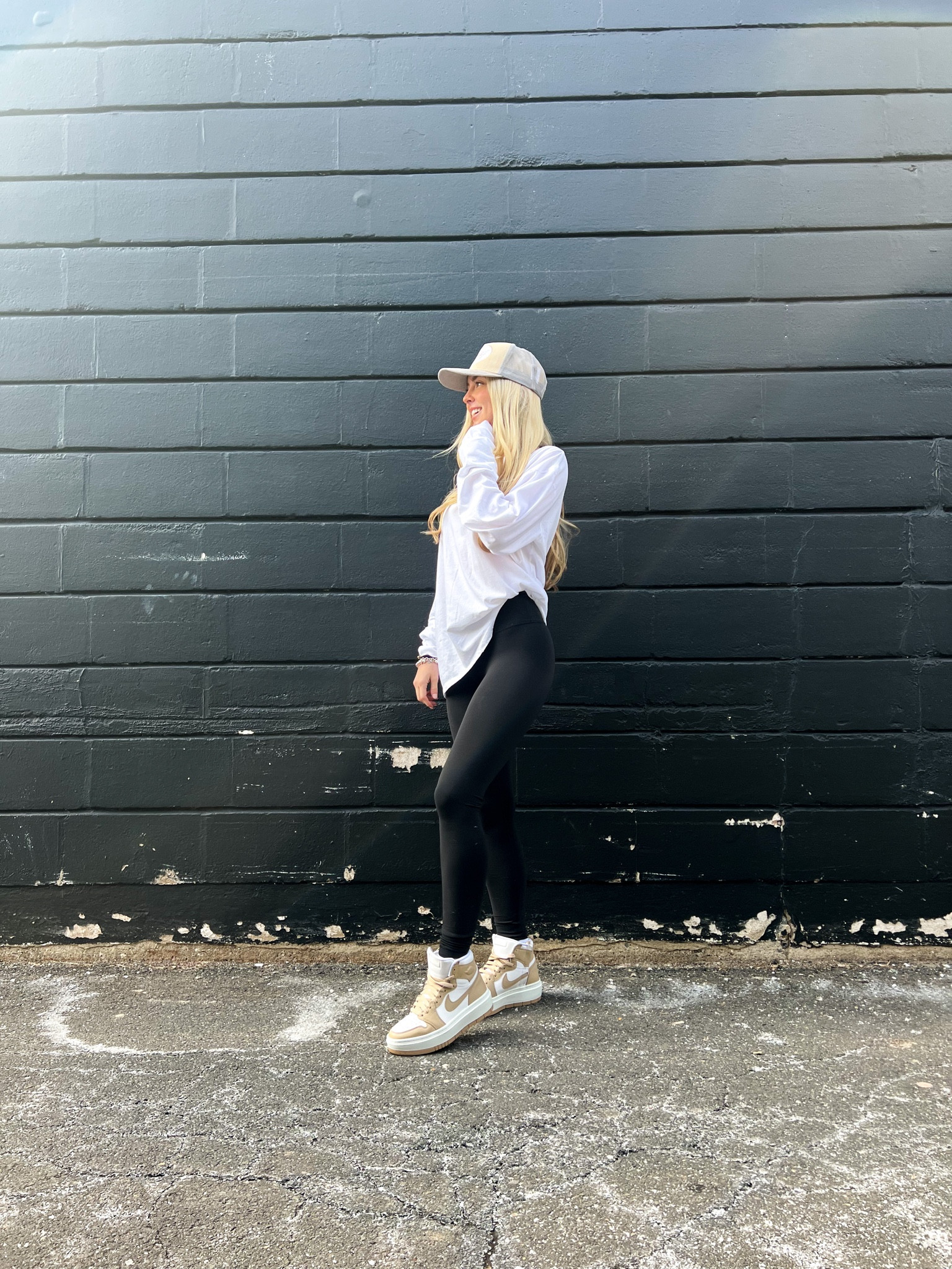 neutrals🤍
•
linked this whole outfit in the @shop.ltk app & in stories!! 
•
•
•


#LTKunder50 #LTKstyletip #LTKU