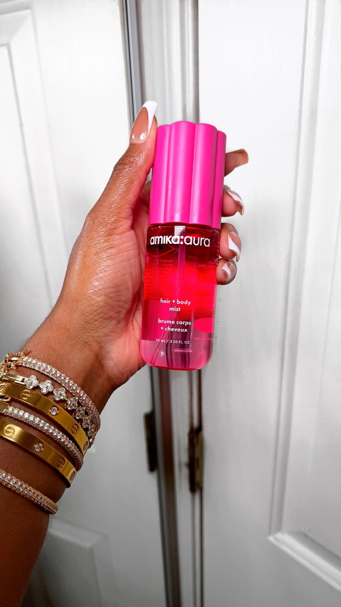 This Amika hair + body mist keeps my hair smelling so good 😍✨

It’s a soft floral with a hint of citrus (that grapefruit note = obsessed), and it refreshes your hair without weighing it down or messing up your style.

Perfect for in-between wash days or a quick refresh before heading out 💖
If you love smelling good all day, you need this in your routine. 

 

#LTKBeauty