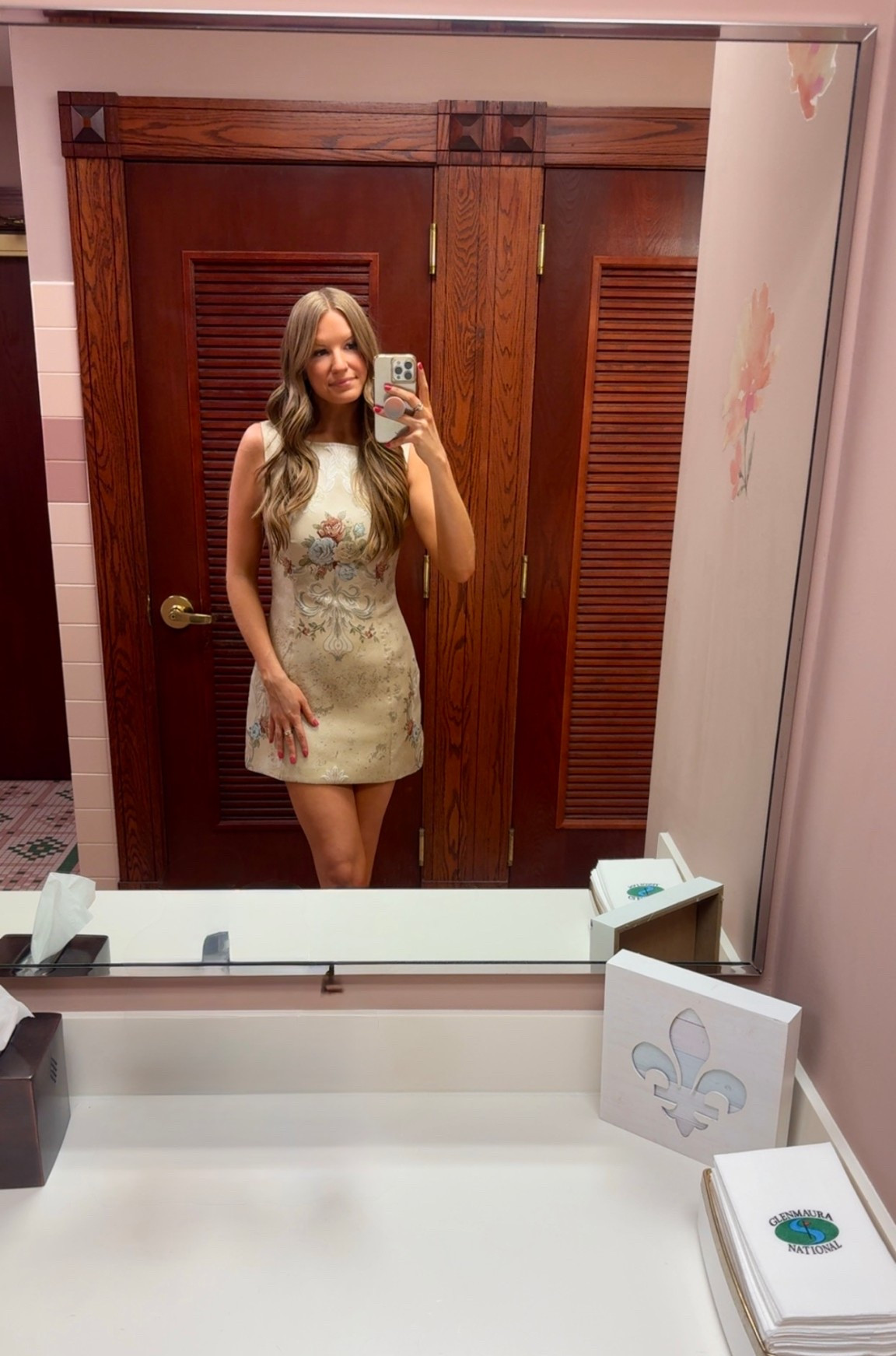 Holiday Party Dress in stock & arrives on time before Christmas!

Christmas Eve outfit, Christmas outfit, holiday party outfit

#LTKGiftGuide #LTKSeasonal #LTKHoliday