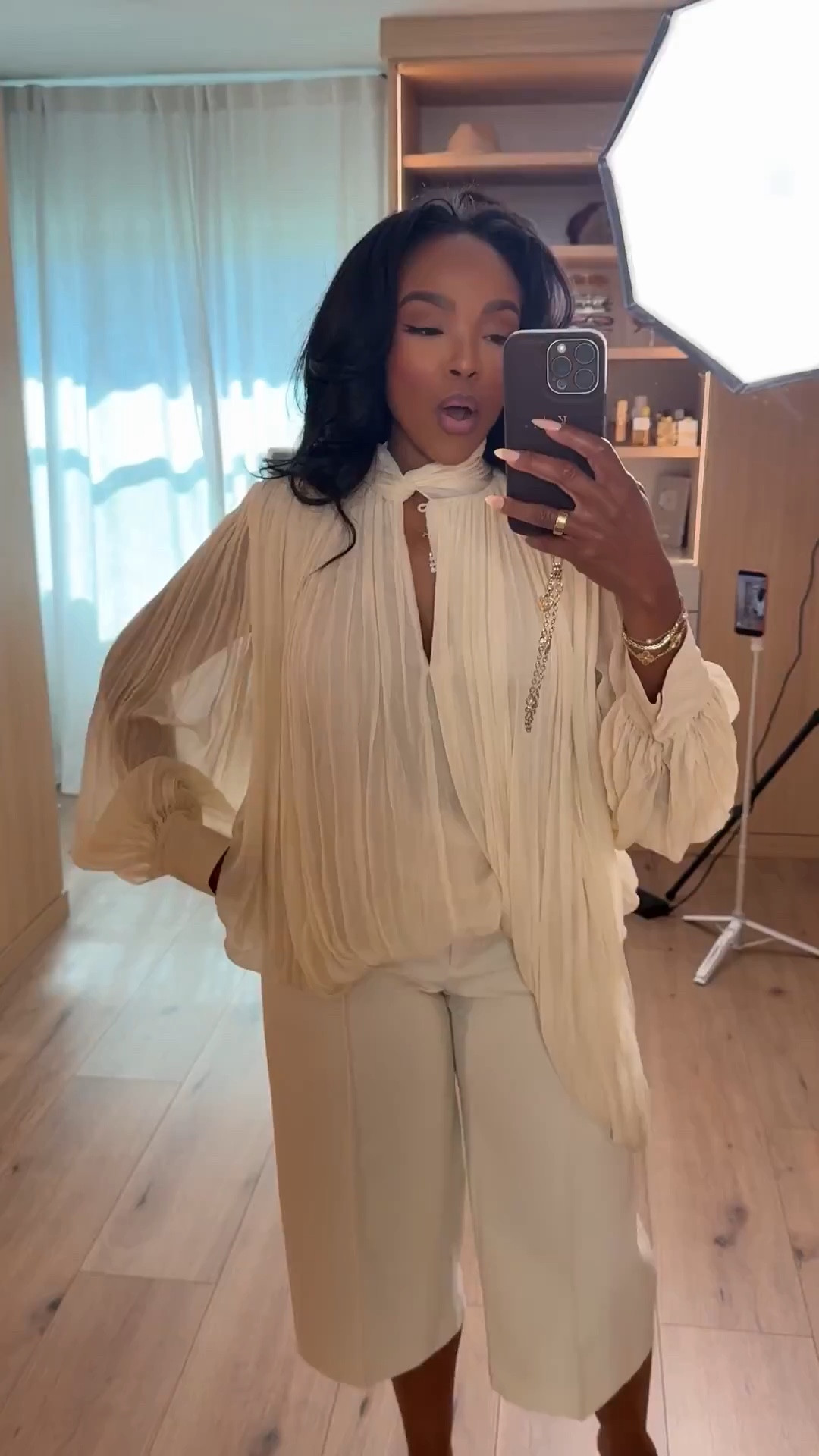 Scroll to shop this chic neutral set 🤍

Flowy pleated blouse paired with tailored cropped trousers gives that effortless polished look—perfect for workdays, meetings, or a classy lunch moment.

📏 Measurements: 5’4”, 140 lbs, 34D bust, 27” waist, 40” hips

Follow me on Instagram and YouTube @kirasfashionfinds

  


