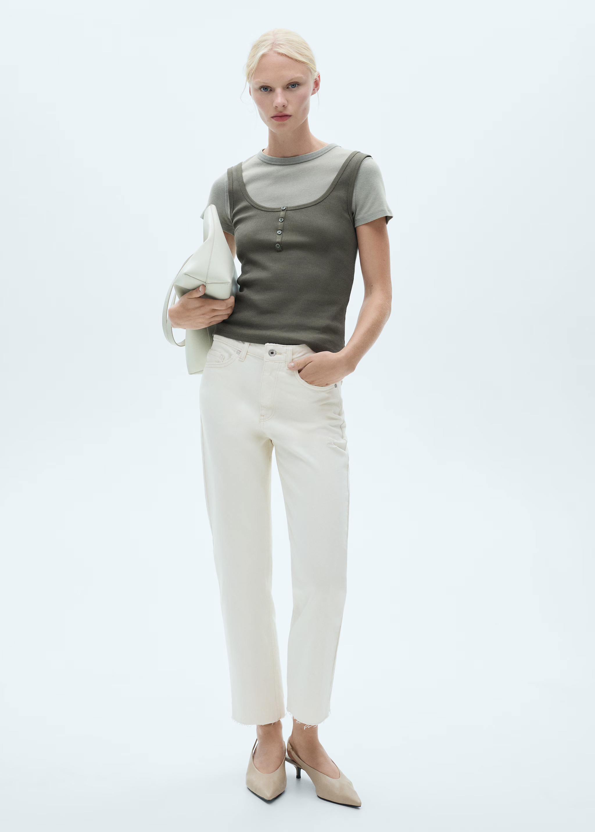 Blanca straight-fit cropped jeans - Women | MANGO United Kingdom | MANGO (UK)