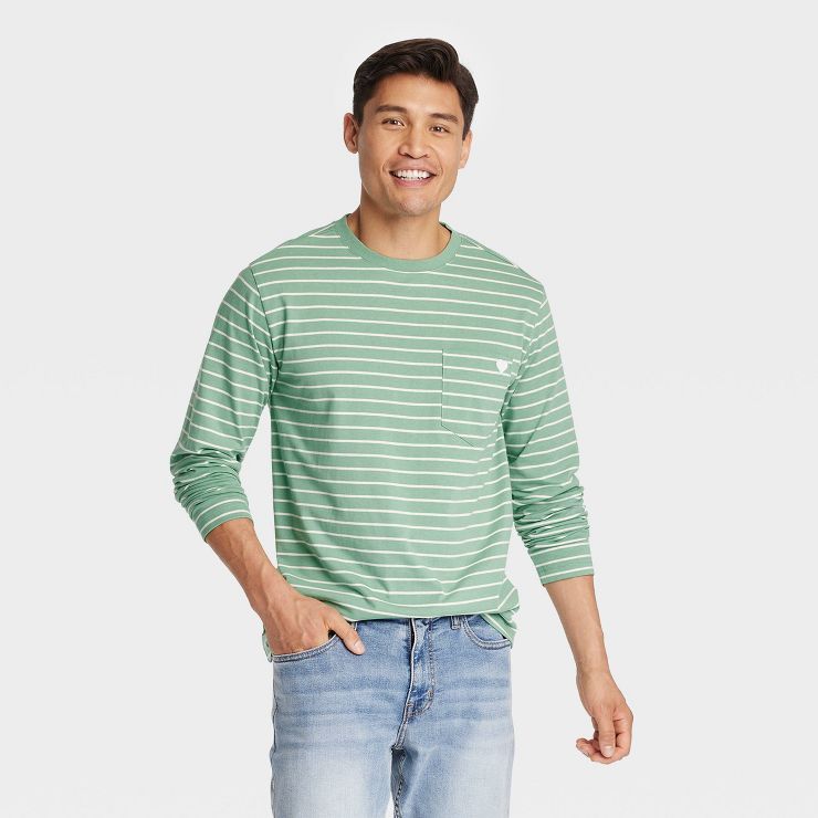 Men's Classic Fit Scoop Neck Long Sleeve T-Shirt - Goodfellow & Co™ | Target