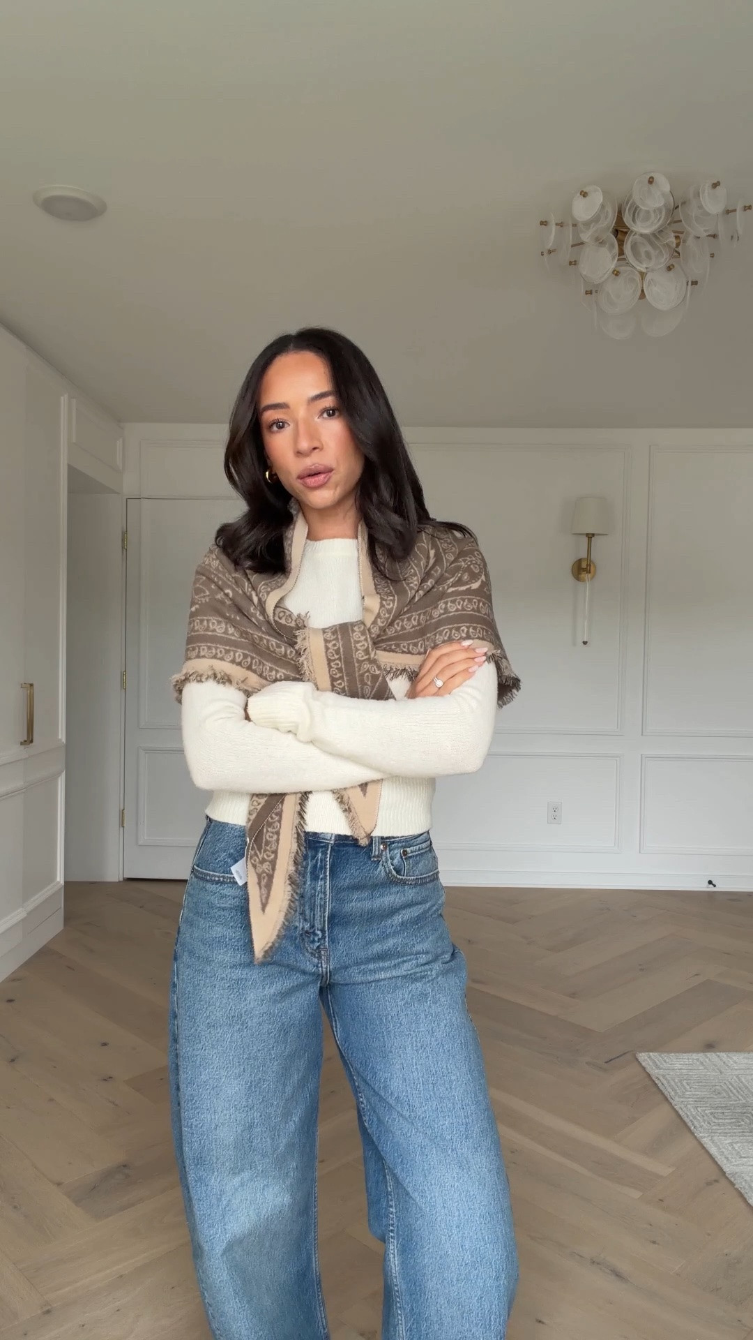 Use code AFLTK for 20% off sweater and jeans thru 10/11! Sweaters are 30% off too 🤩 wearing a size S sweater and 27 Long in jeans - fit TTS, shoes are super comfy and fit TTS - great alternative to the Birkenstocks for a fraction of the price!